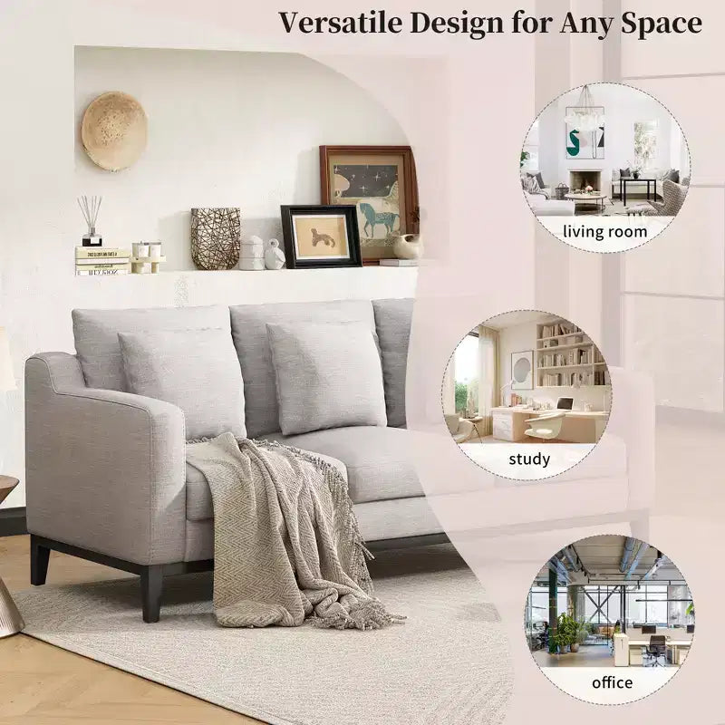 Divano imbottito a 3 posti con cuscini decorativi