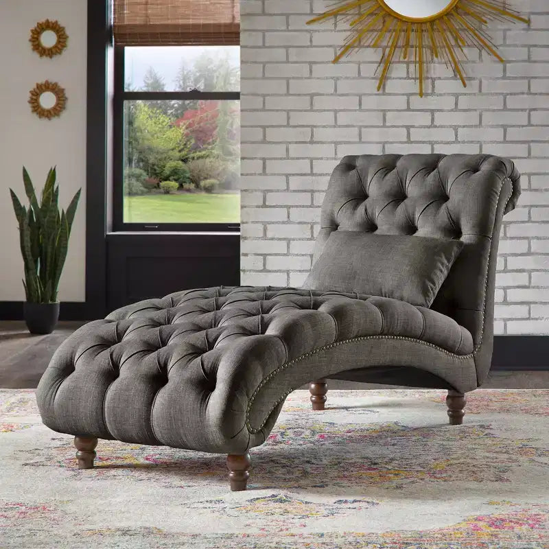 Chaise longue trapuntata con struttura in legno massello