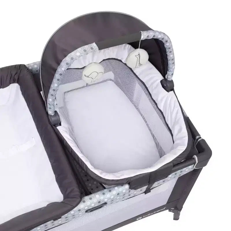 Box per bambini con culla a dondolo