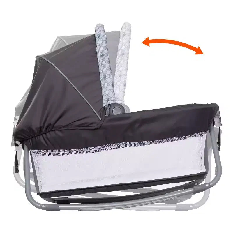 Box per bambini con culla a dondolo